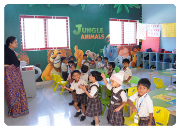 good lkg school in sira